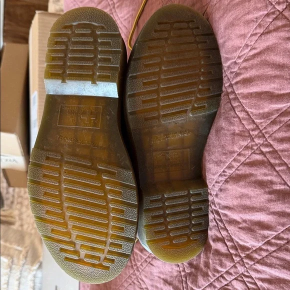 Brown Leather doc martens Boots - Picture 2 of 3